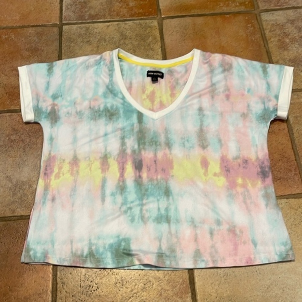 Room Service tie dye v neck tee Large